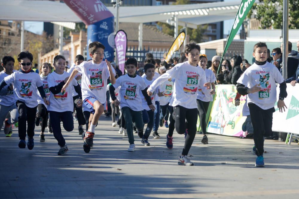 Mil niños y niñas participan en la carrera infantil de Reyes en Palma