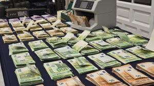 Parte del dinero en efectivo incautado en la operación Sombra Negra.