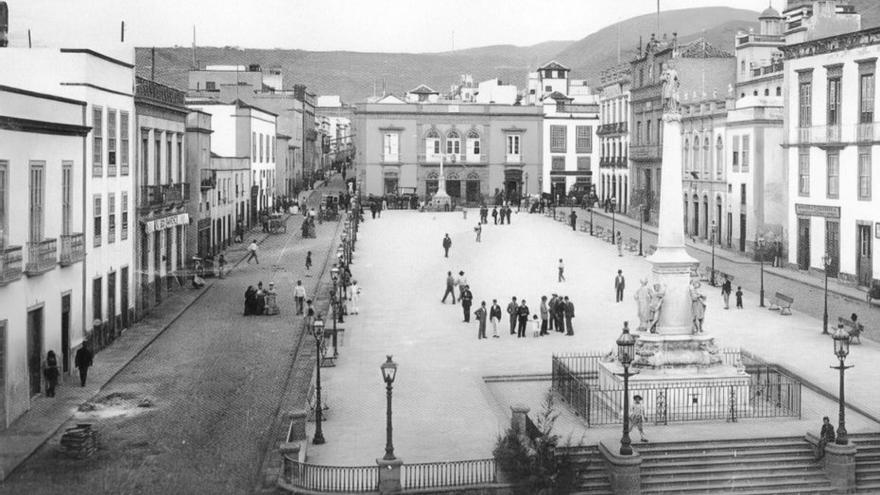 Plaza de la Candelaria en el año 1883.