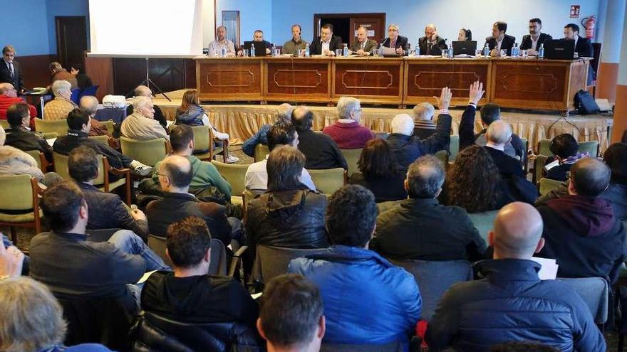 Imagen de archivo de la asamblea de 2016, ya que a la de ayer se impidió el acceso a la prensa. // M. G. Brea