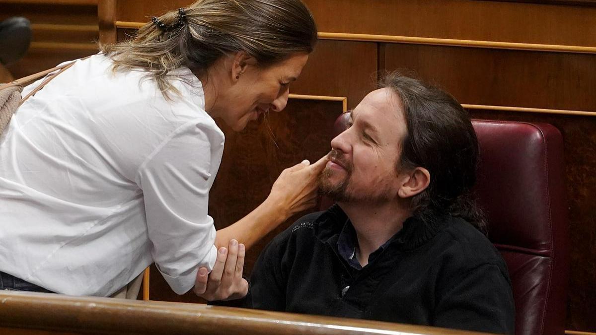 Yolanda Díaz y Pablo Iglesias, en el Congreso, en septiembre de 2019.