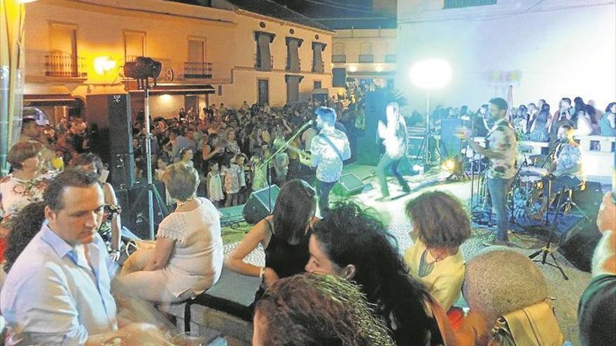 La ‘Bujalance’s Night’ llenó calles y plazas de arte y público