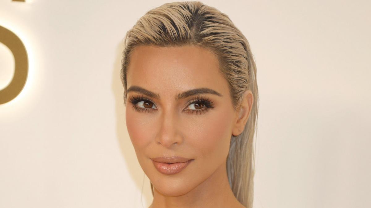 Kim Kardashian se sincera sobre sus graves problemas de acné