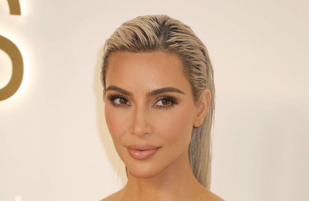 Los problemas de acné de Kim Kardashian