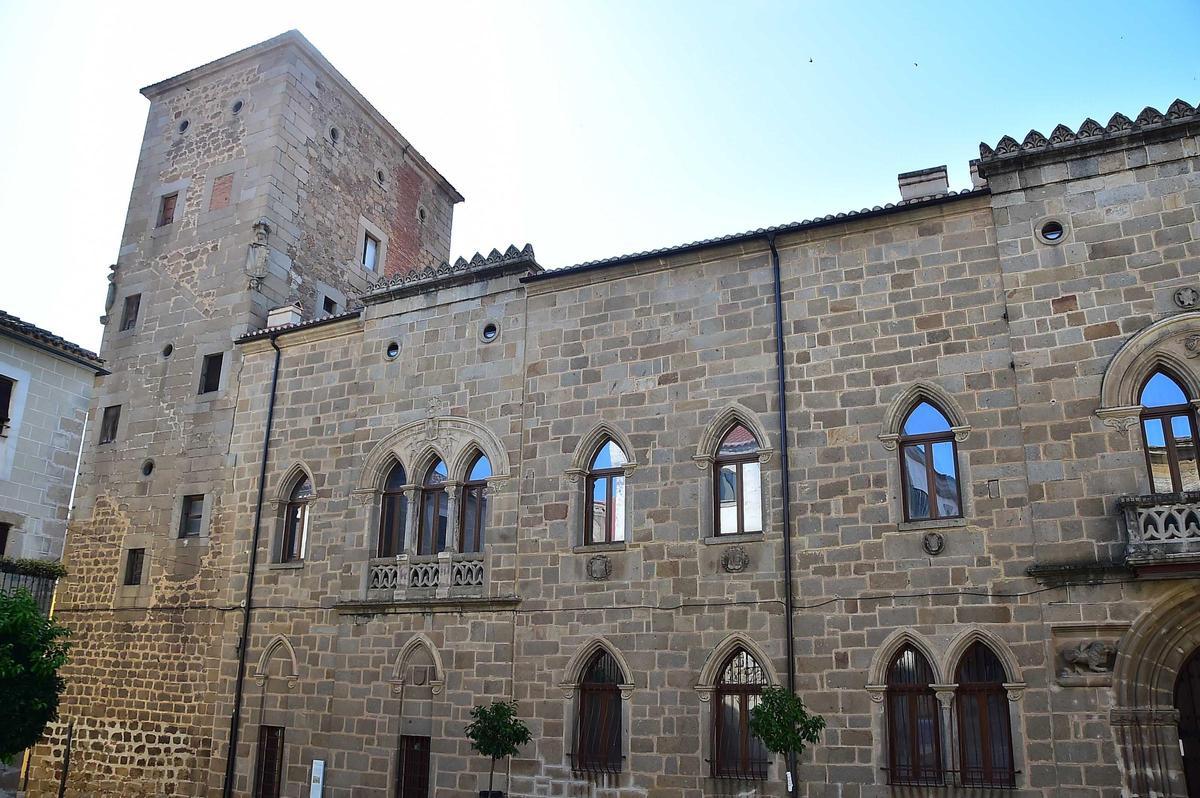 Galería | Imágenes de la Casa de las Dos Torres de Plasencia Galería | Imágenes de la Casa de las Dos Torres de Plasencia