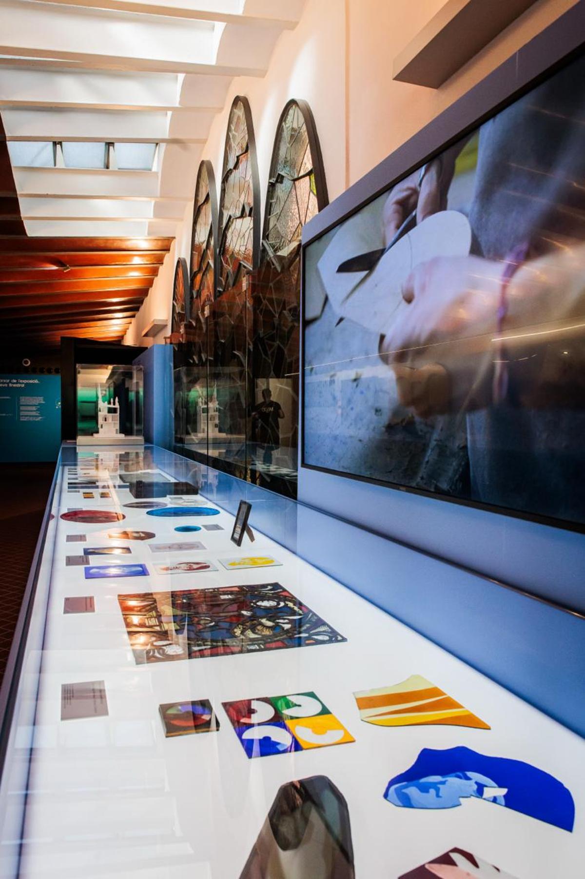 Guarniments i vitralls originals a la mostra de Barcelona