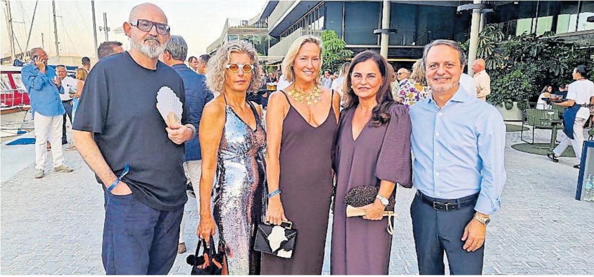 Antelmo Pujol, Teresa Sappei, Fionna Ferrer, Charo Aznar y José María Castro.