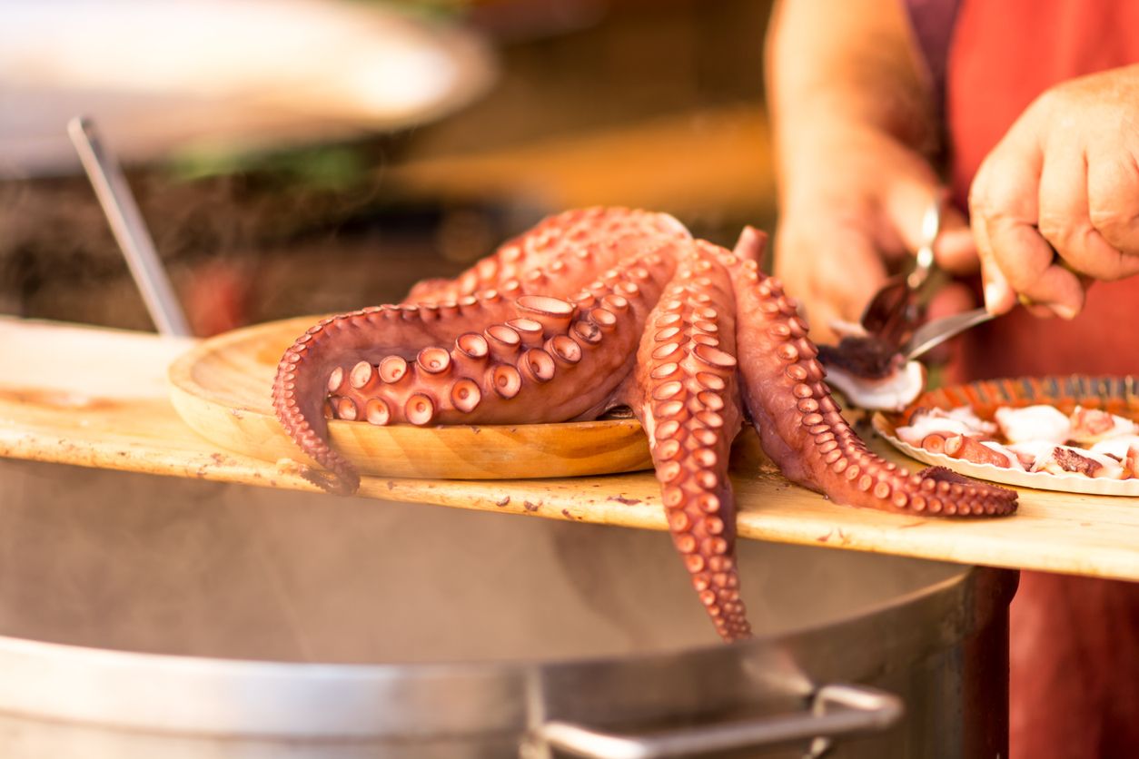 En Galicia, cada comida se convierte en una fiesta.