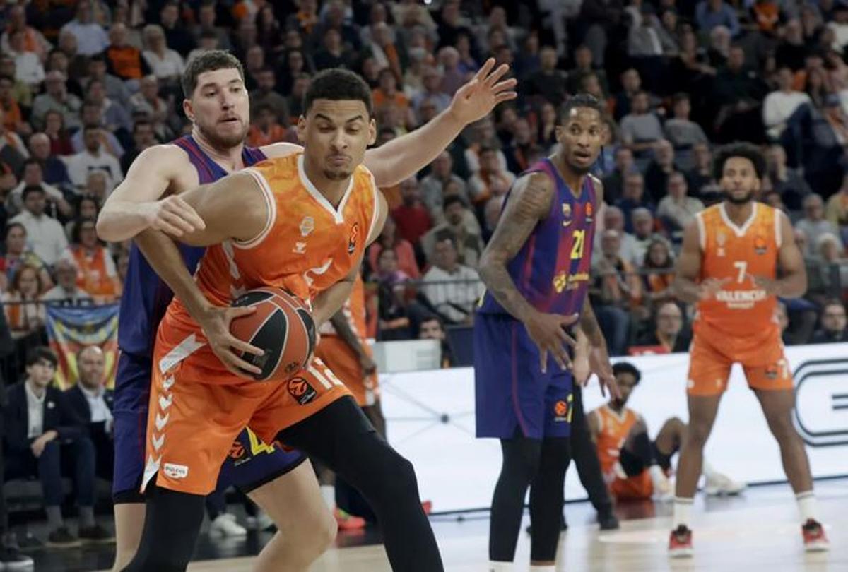 El València va caure contra el Barcelona en el seu últim partit d’Eurolliga