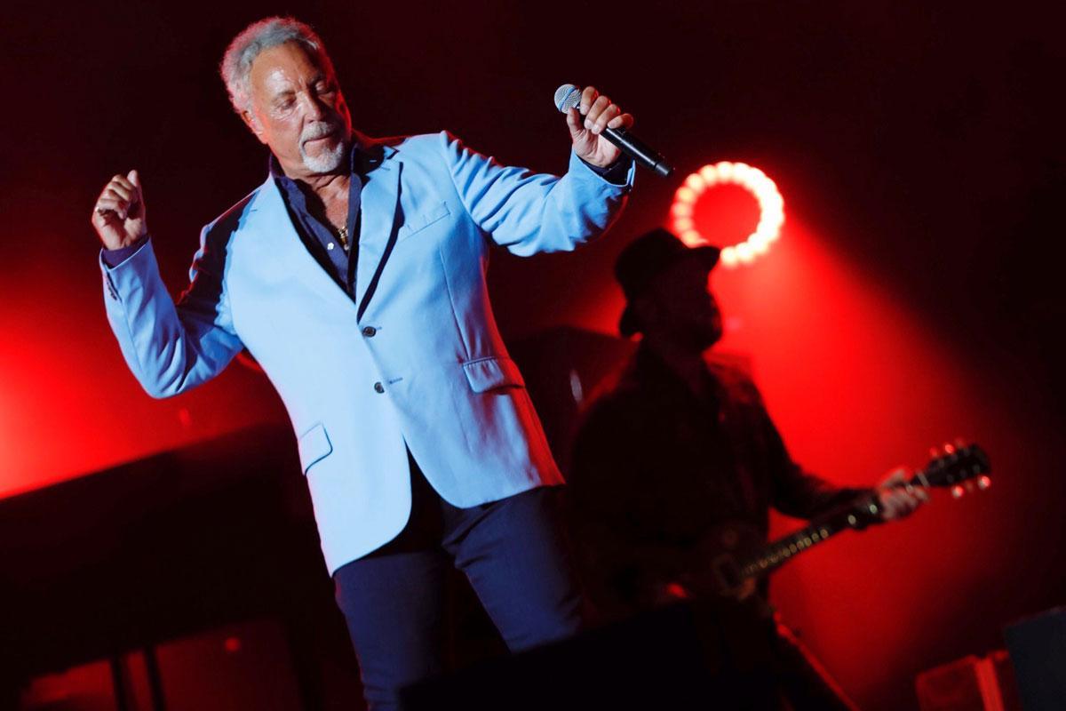 Tom Jones en concierto.