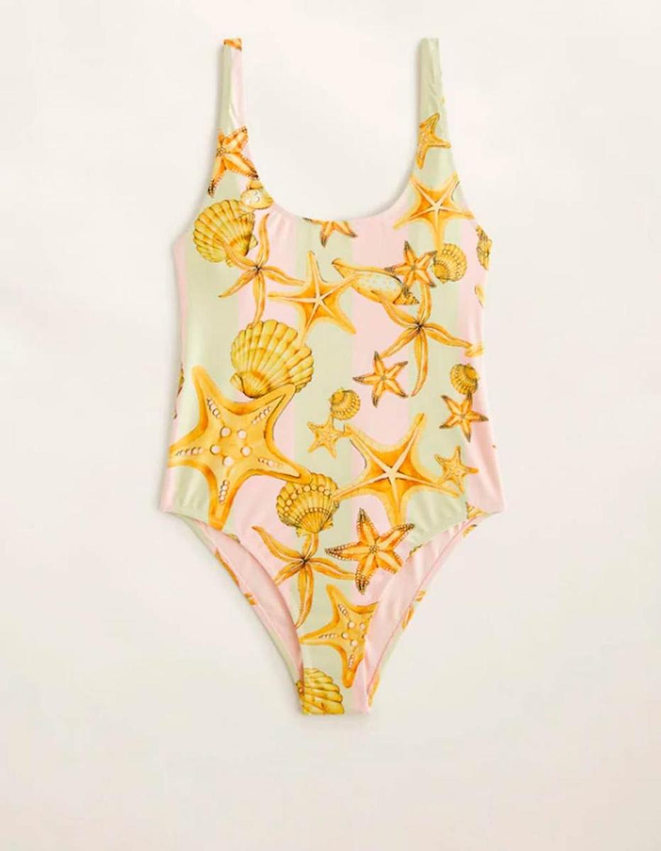 Bañador con estampado de Mango Outlet. (Precio: 22,99 euros)