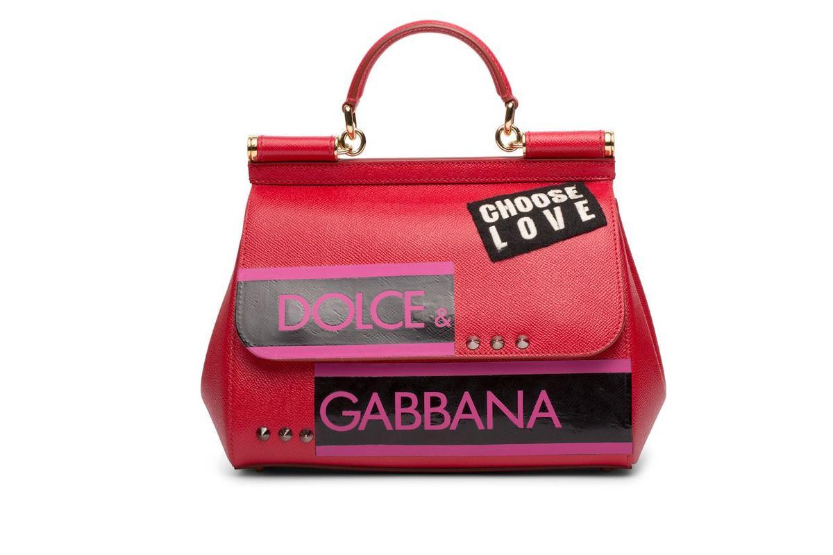 Accesorios de Dolce &amp; Gabbana para San Valentín: bolso con parches