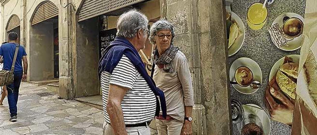 Locales cerrados en la Costa de Sant Domingo.