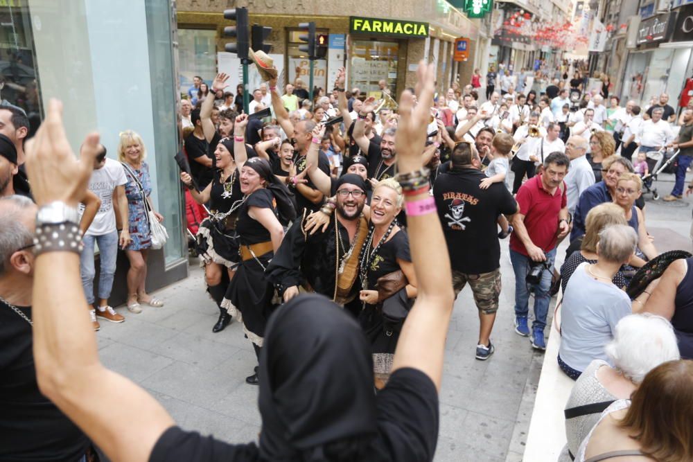 Las marchas toman la calle en Elche