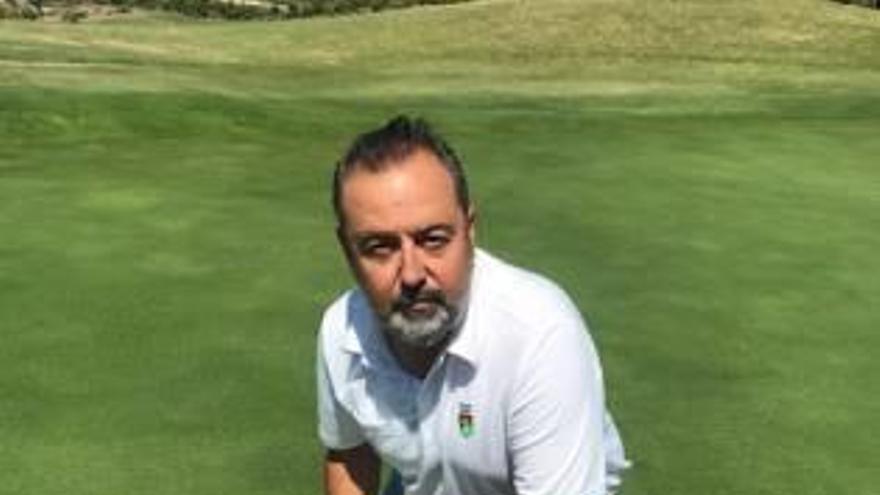 Pérez Lorente es el greekeeper de Meliá Villaitana Golf Club.