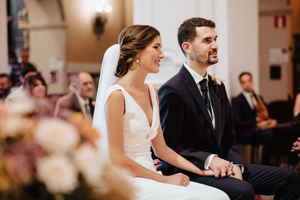 Boda de Meritxell Soler, corte de honor 2018, y el delegado del Joventut de Badalona, Adrià Delgado