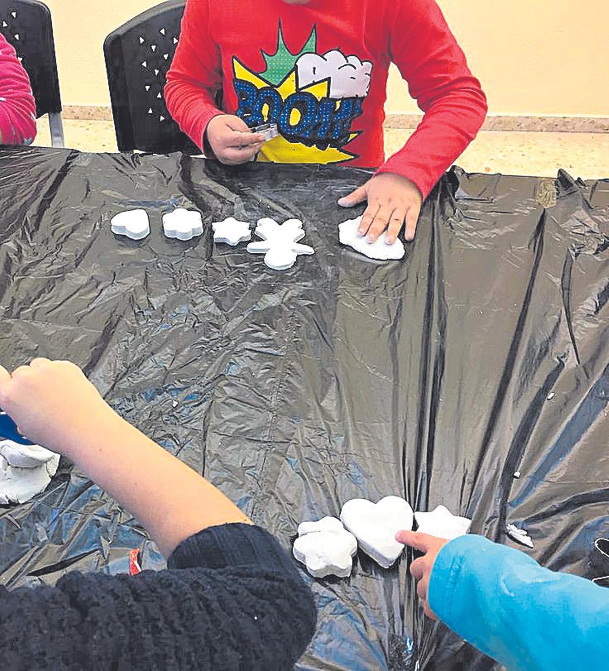 Terminan los talleres de Navidad en el Casal Jove de Almenara.