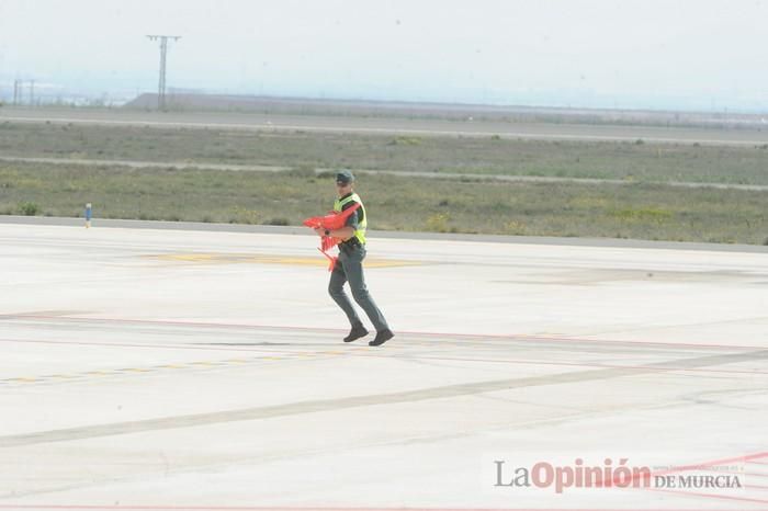 Simulan un accidente aéreo en aeropuerto