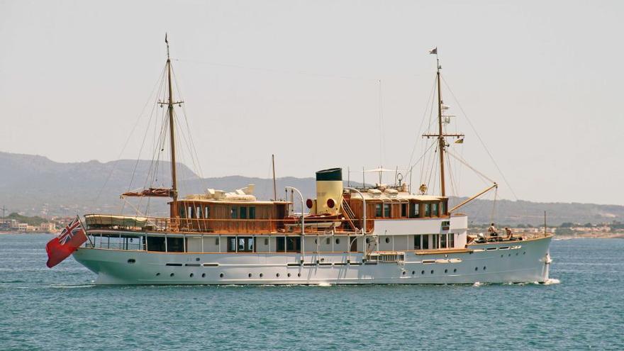 El &#039;Alicia&#039;, un yate de 89 años, en Palma