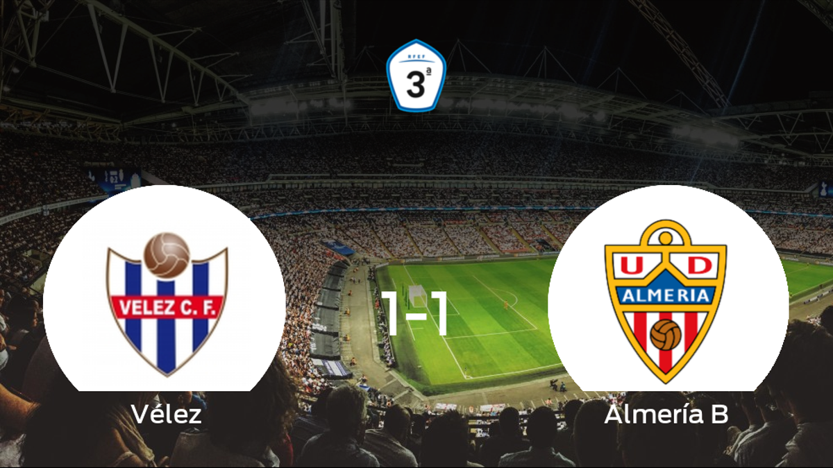 El Almería B logra un empate frente al Vélez (1-1)