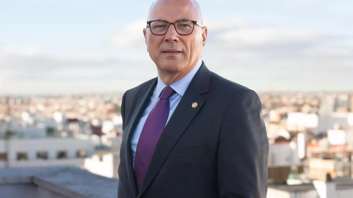 Ángel Olivares, presidente de Feindef: "Cada euro que se invierte en Defensa repercute 2,5 euros en el PIB"