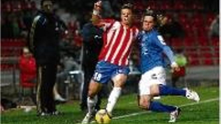 els jugadors que han arribat a montilivi cedits per l&#039;espanyol Ernesto Galán, en un derbi contra el Nàstic, va tornar a l&#039;Espanyol després d&#039;un bon any a Montilivi (09-10).Juanma Hernández, en un Girona-Albacete (09-10). Dani Nieto celebra un dels seus tres gols a l&#039;Alcoià (11-12). Ángel Martínez persegueix Murillo en un Celta-Girona que va acabar amb golejada gironina per 0-4 (10-11). Cristian Gómez no va tenir oportunitats el curs passat al mig del camp. Christian Alfonso, en un Girona-Recre, no va gaudir de la confiança de Pablo Machín en tot el curs passat.