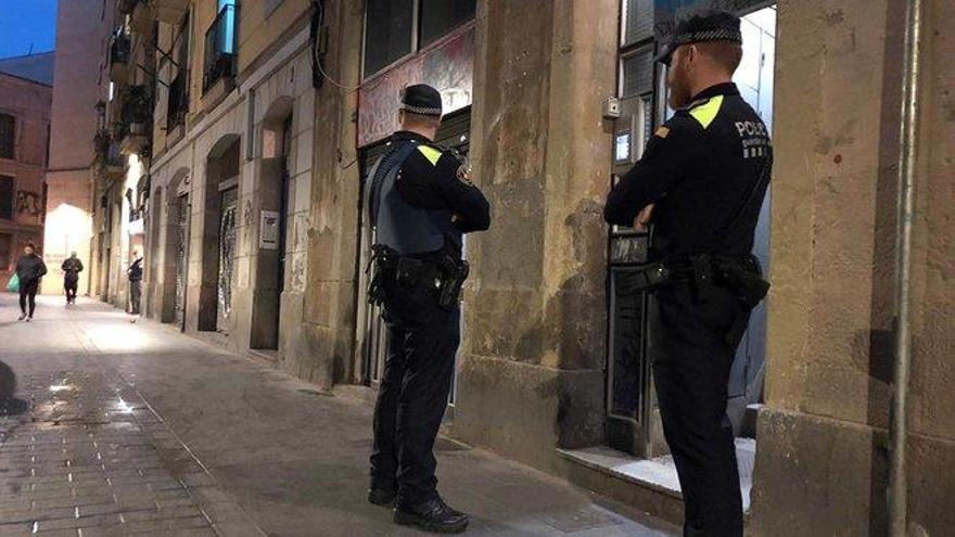 Detenido el traficante de un narcopiso por la violación de una menor en el Raval de Barcelona