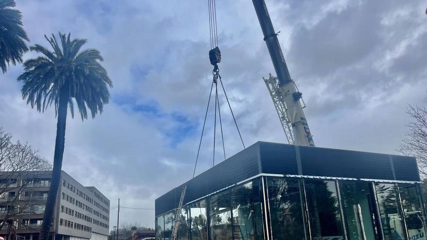 La obra de la cafetería del parque del Lauredal se desatasca con la instalación de la estructura