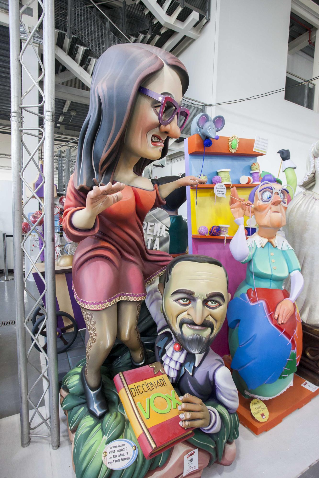 Fallas 2021. La actualidad en una Exposición del Ninot de dos años