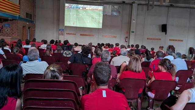 Cerca de 150 personas vieron el partido en Longares.  | SERVICIO ESPECIAL
