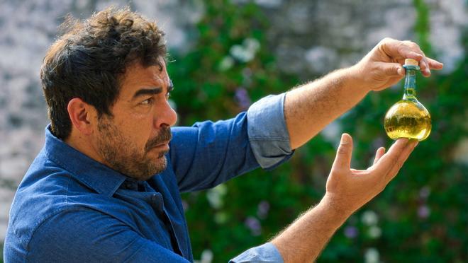 'Olivia', la comedia entre olivos de Pablo Chiapella y Lalachus: "Por fin el aceite tiene su serie"