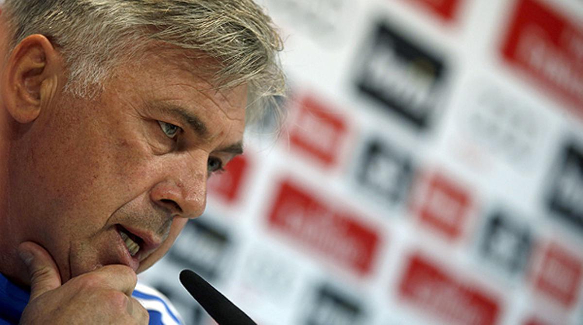 El tècnic italià espera que el porter es quedi al Madrid i reconeix que hi ha conversa pendent.