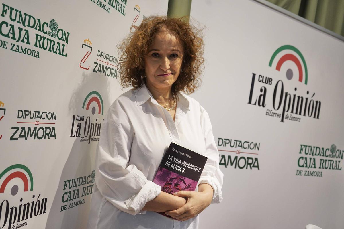 Zamora. Club LA OPINIÓN con Gemma Carrasco, periodista, autora del libro La vida improbable de Alicia B