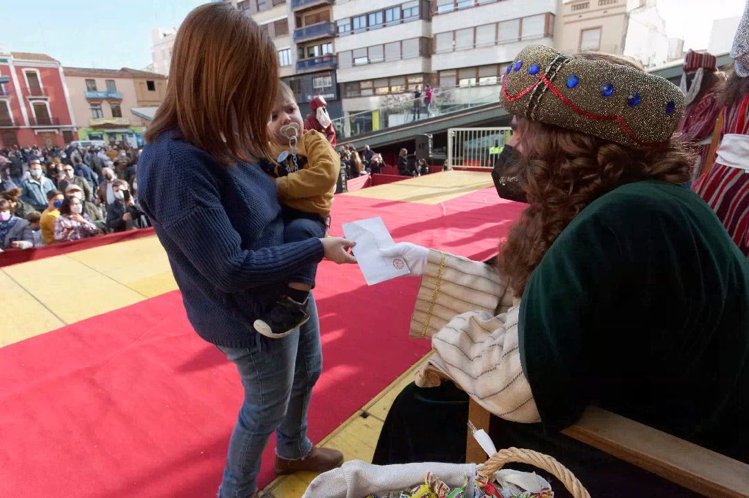 Así ha sido la llegada de los mensajeros de los Reyes Magos a Vila-real