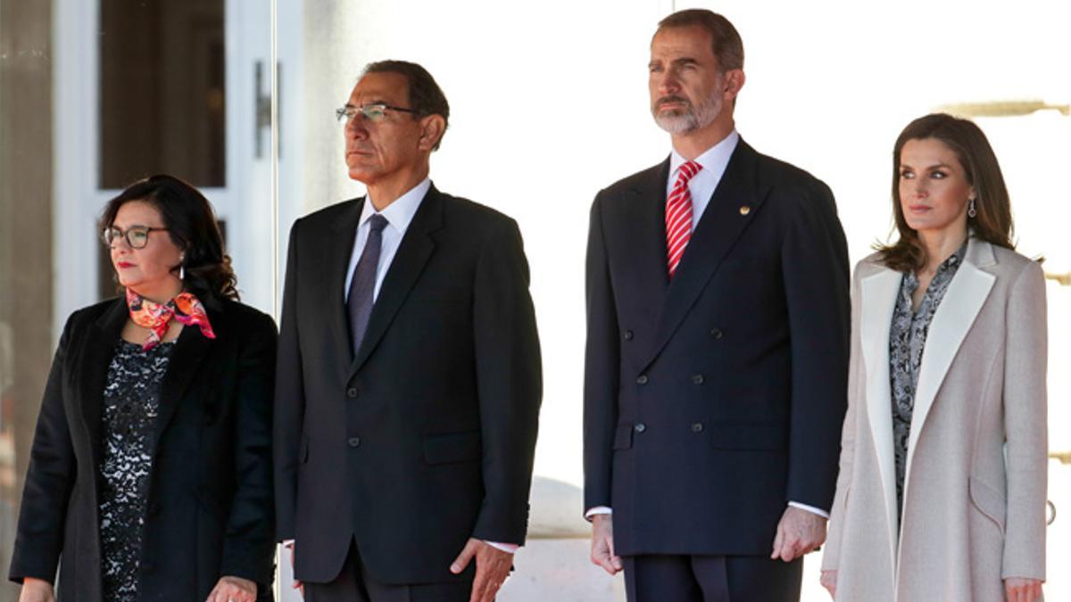 Letizia Ortiz con vestido de estampado de serpiente de la nueva colección de Massimo Dutti