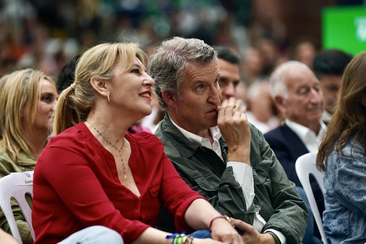 Mitin del candidato a la presidencia de la Junta de Andalucía, Juanma Moreno Bonilla, junto al presidente del PP nacional, Alberto Núñez Feijoo, en Carranque