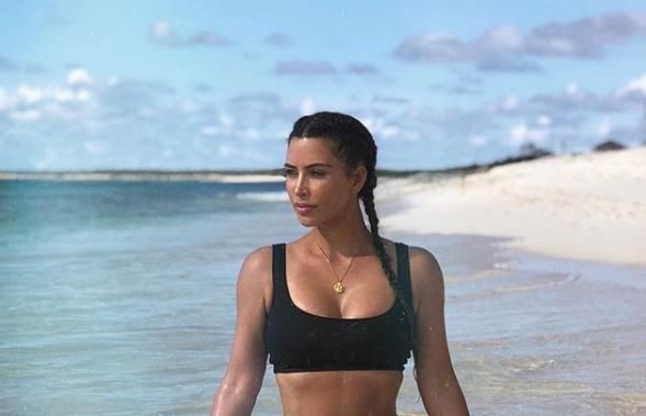 'Tighbrow', la pose preferida de las Kardashian
