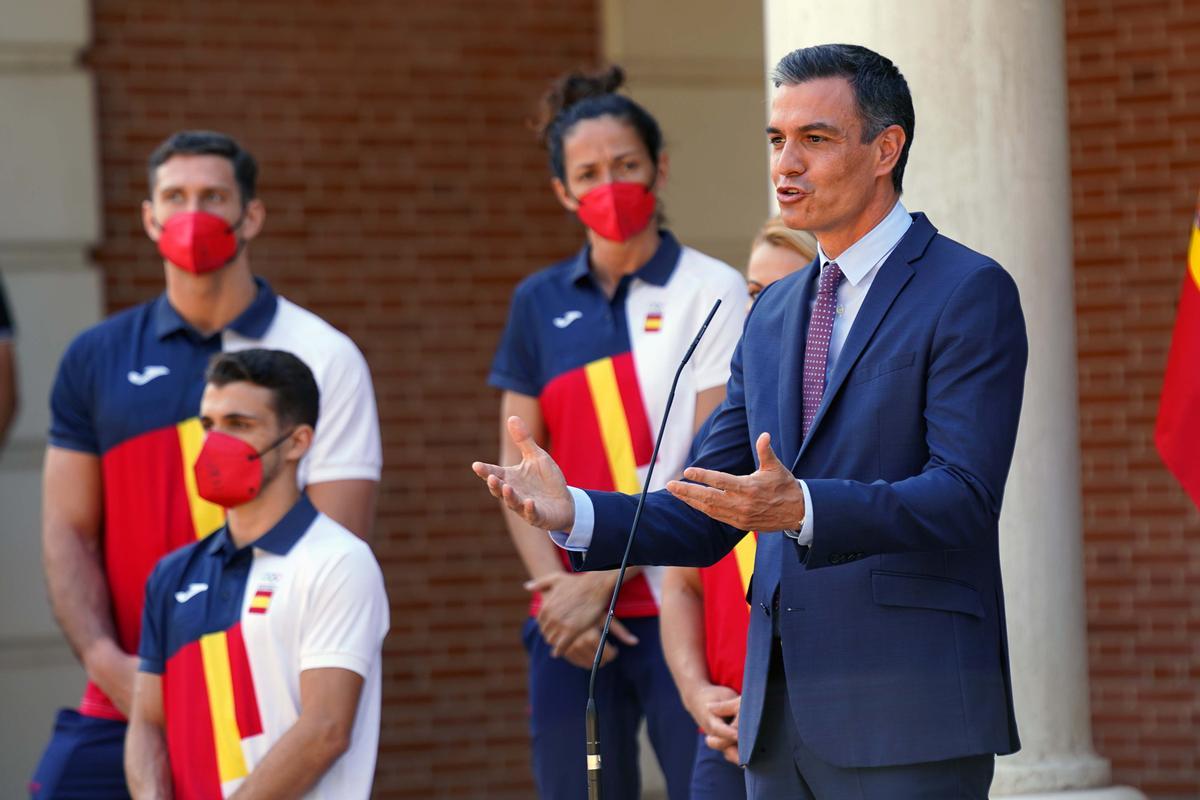 Pedro Sánchez demana als olímpics que posin Espanya «a dalt de tot del podi» Pedro Sánchez demana als olímpics que posin Espanya «a dalt de tot del podi»