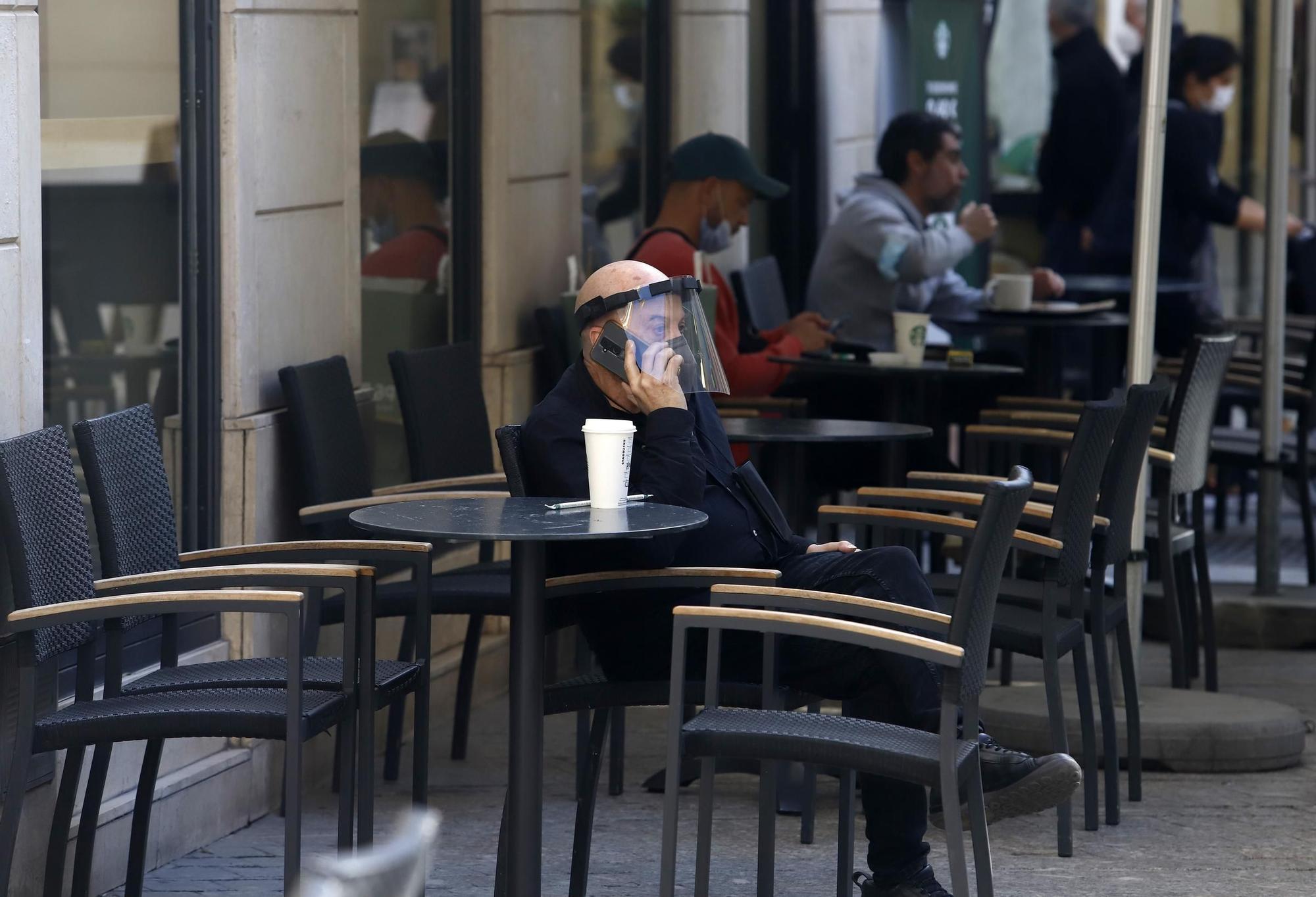 Vuelve la actividad comercial a Málaga capital