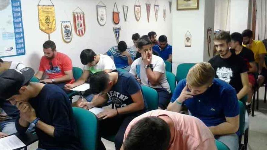 Alrededor de sesenta personas se examinan para delegado de campo y equipo en Zamora