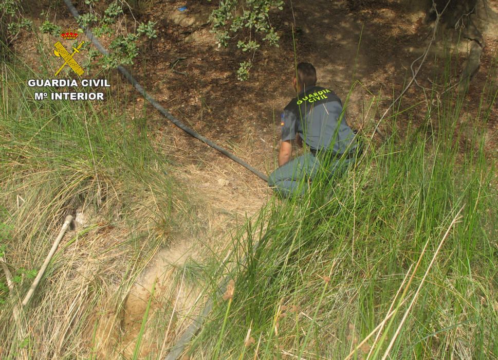 La Guardia Civil sorprende a cuatro personas sustrayendo agua del río Quípar y del nacimiento de Arroyo del Chaparral