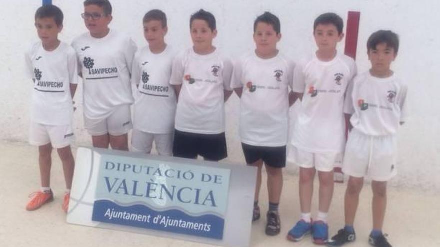 Las escuelas de Oliva y Piles arrasan en las finales provinciales de  los Jocs Esportius