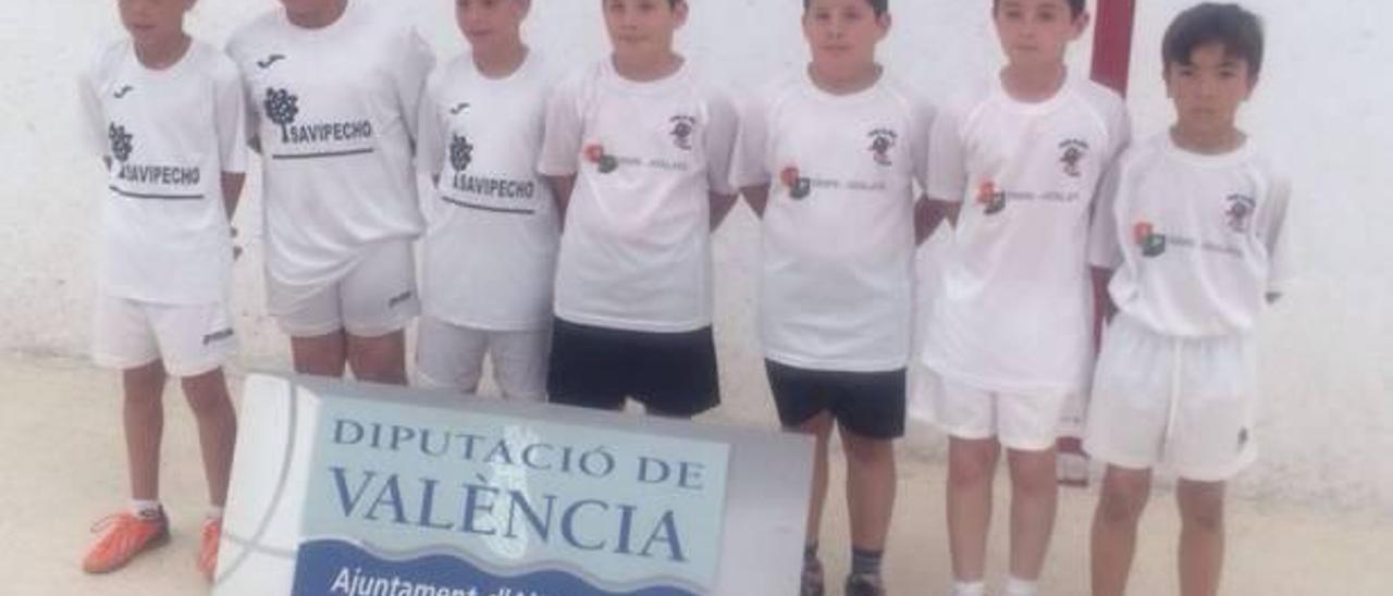 Las escuelas de Oliva y Piles arrasan en las finales provinciales de  los Jocs Esportius