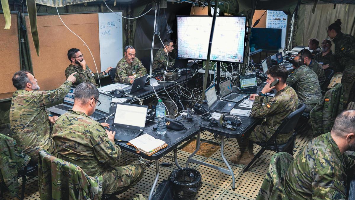 Conducción en Puesto de Mando a cargo de militares de la Bri X