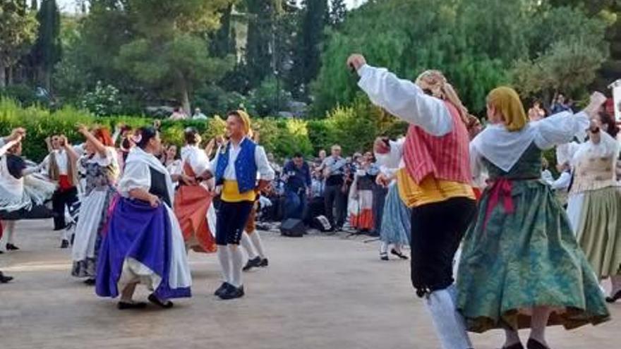 Festival de danzas provincial en Xixona