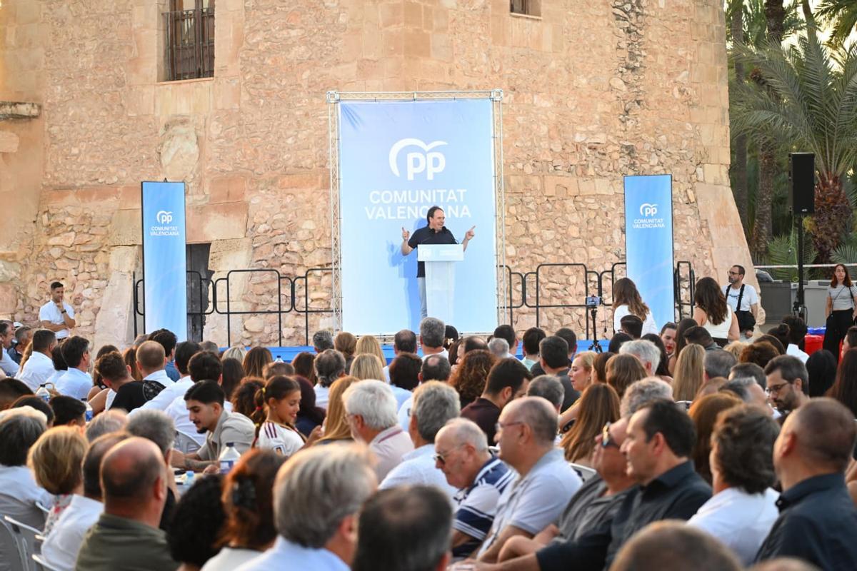 El PP convierte Elche en el escaparate del apoyo de Alicante a Juanfran Pérez Llorca ante Génova