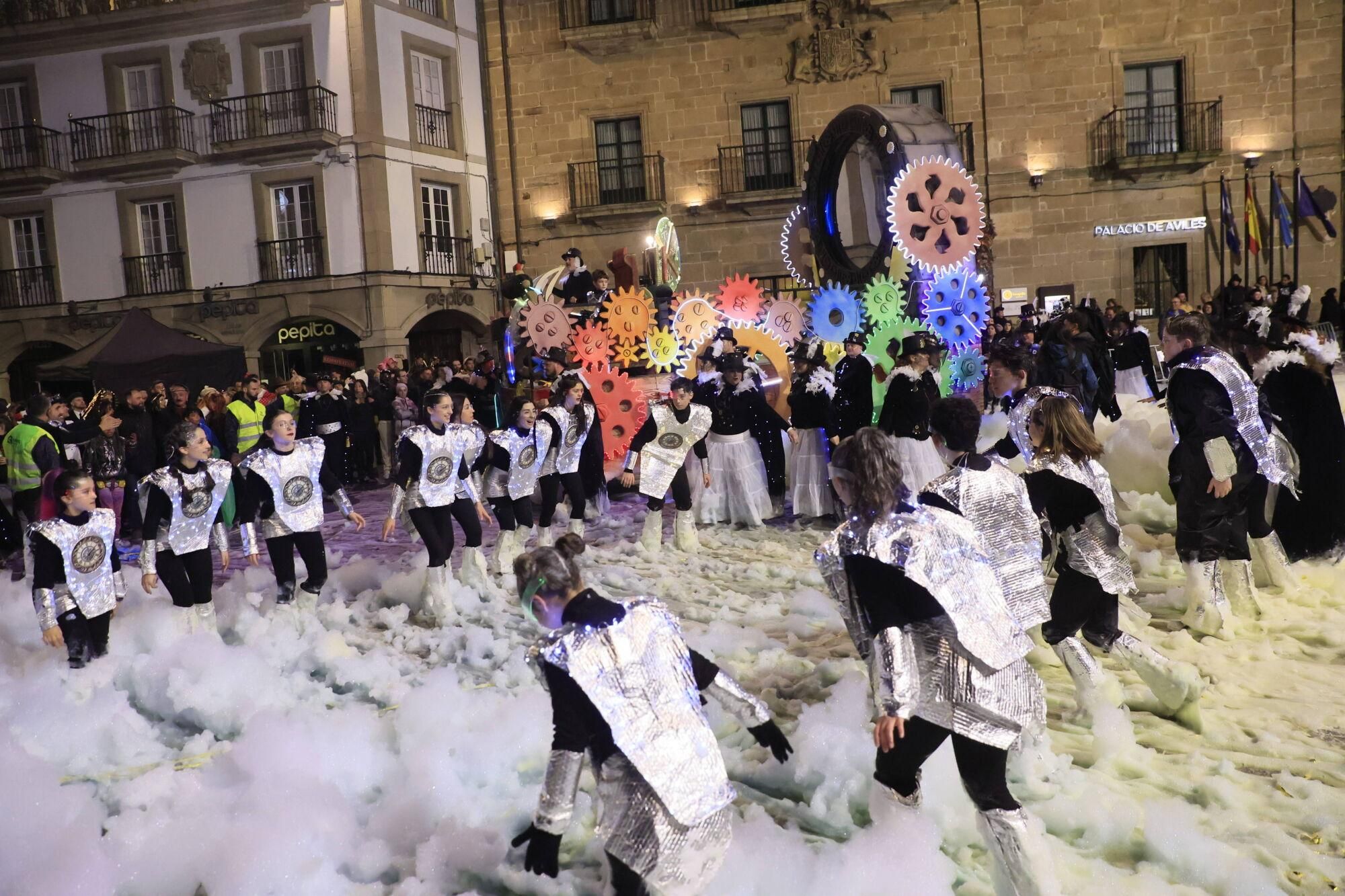 EN IMÁGENES: Así fue el espectacular 37.º Descenso de Galiana en el Antroxu de Avilés.