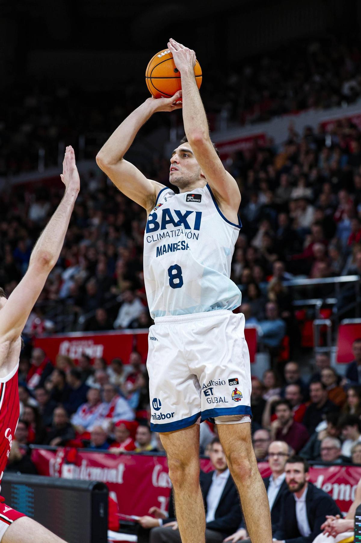 Reyes, en un dels tirs que va fer dissabte a Saragossa