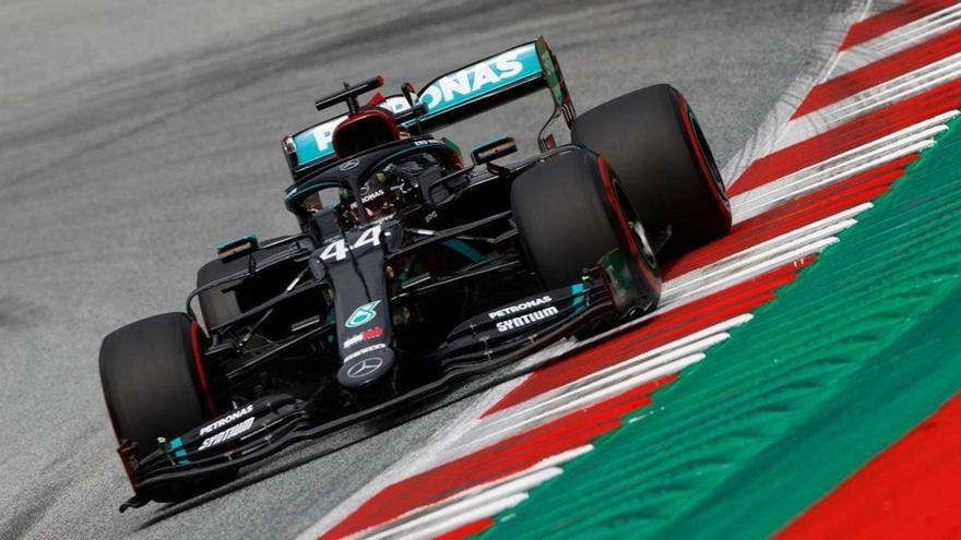 Hamilton impone su ley en el debut de la F-1 en Austria