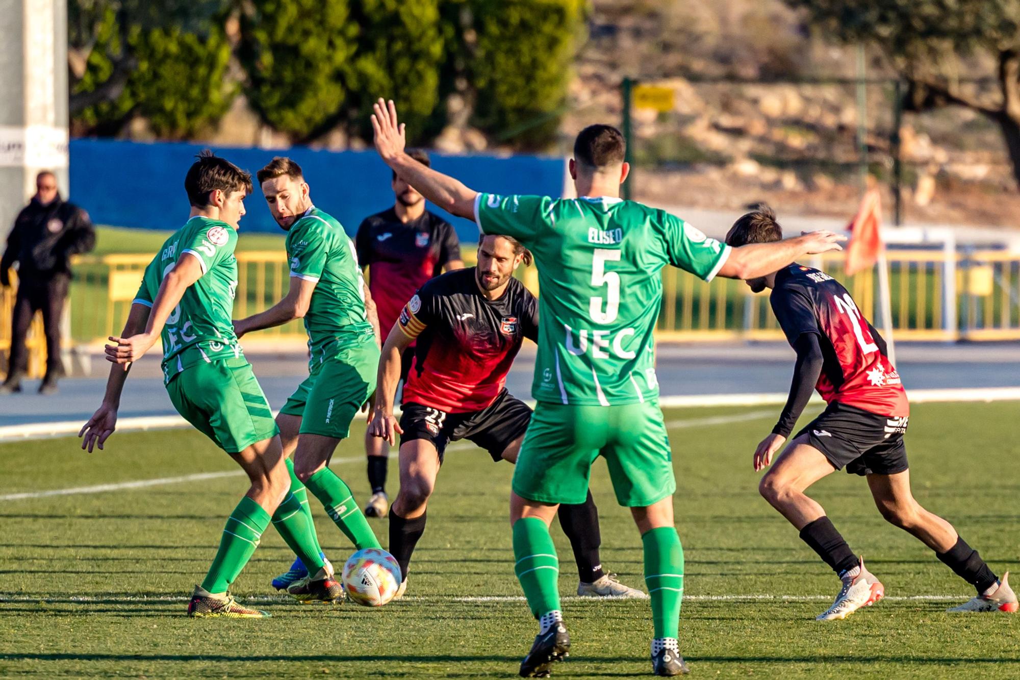 La Nucía empata 1-1 contra el Cornellà